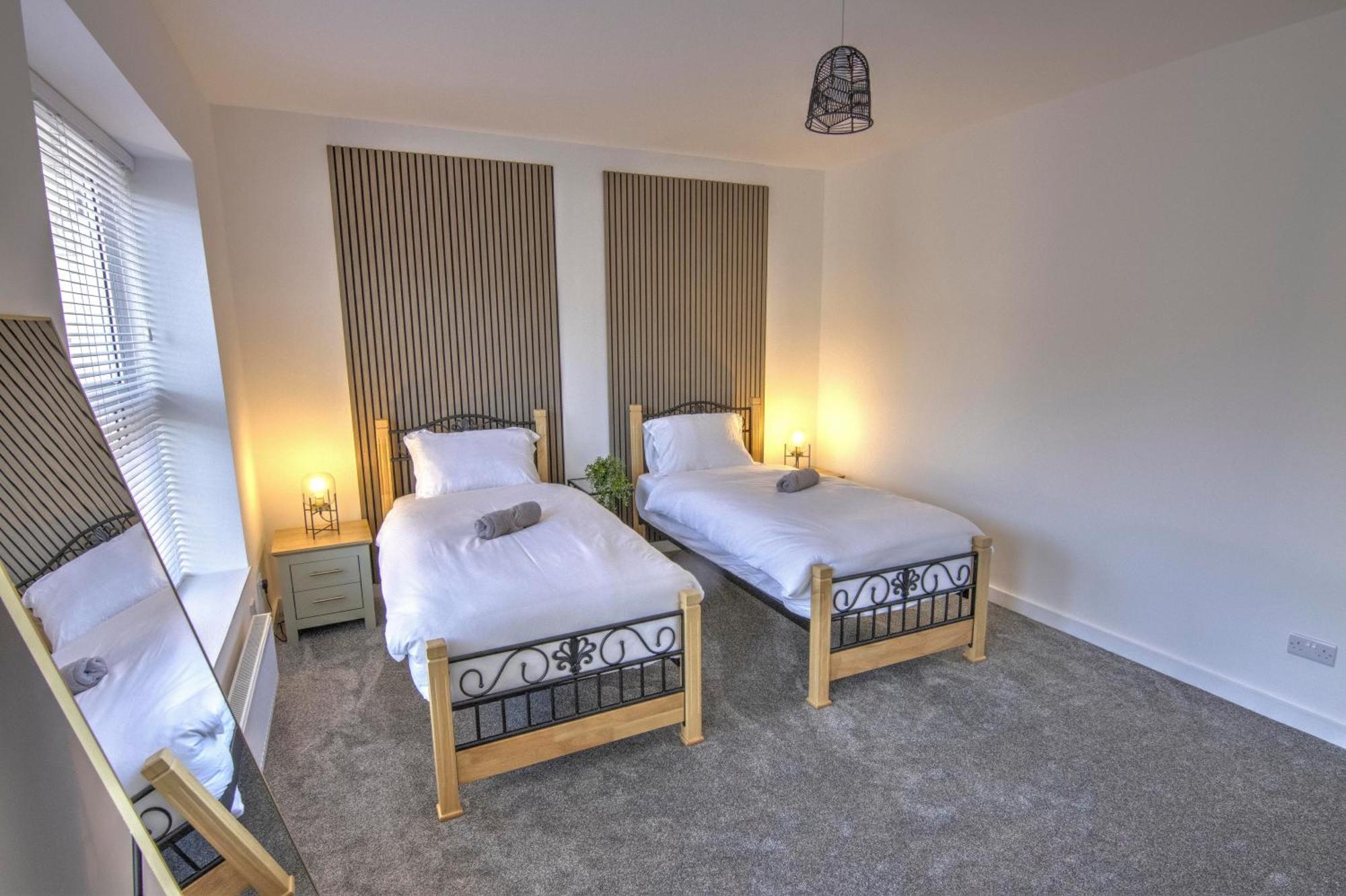 Stunning Brand New Home In St George Bristol Bagian luar foto