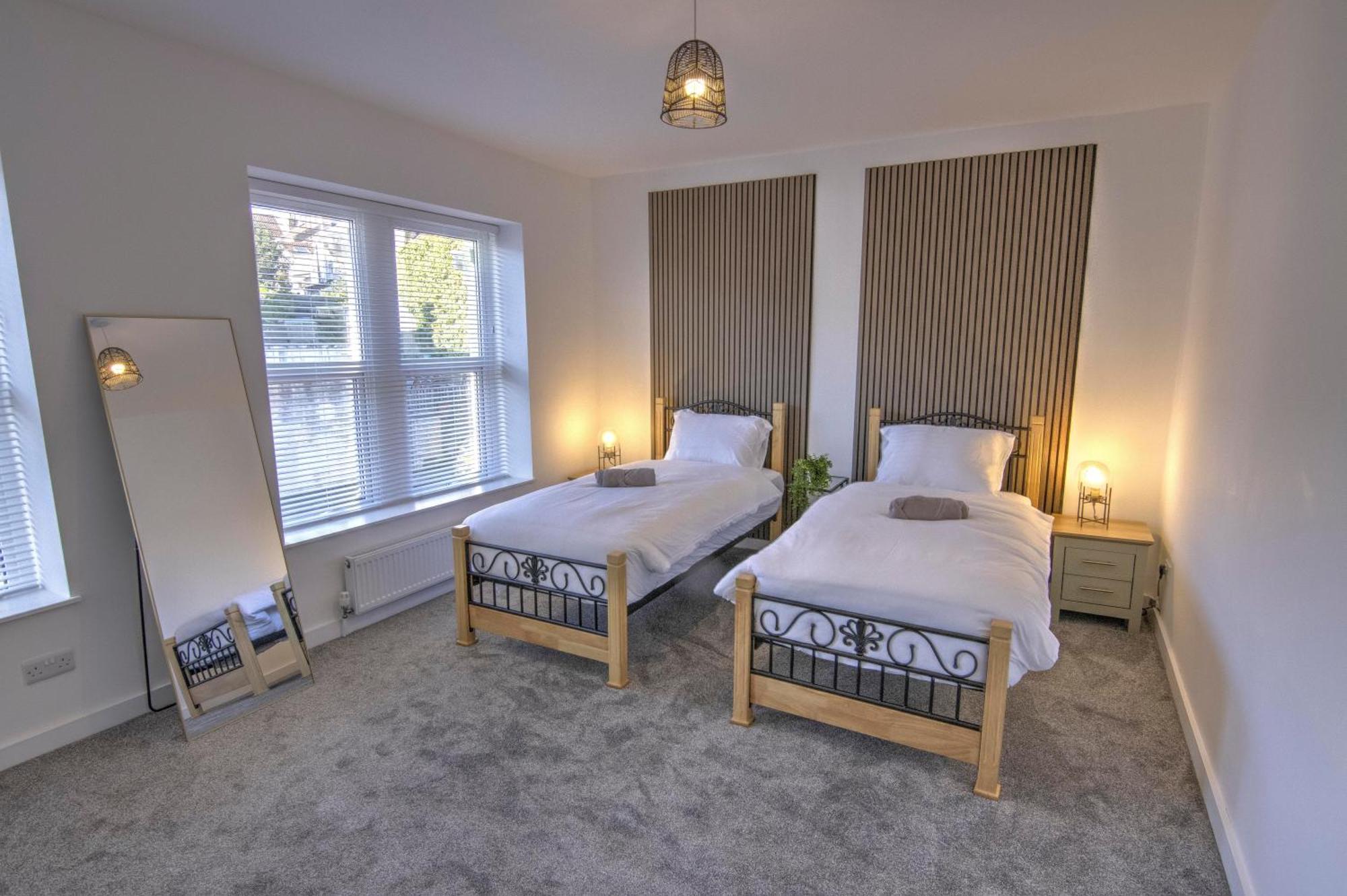 Stunning Brand New Home In St George Bristol Bagian luar foto